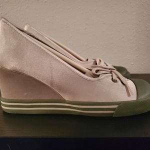 chinese laundry sneakers